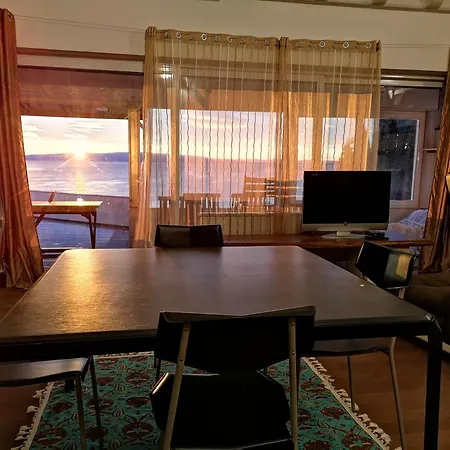 Trogir Apartments 4 Rooms Apartman *