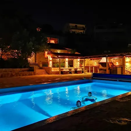 Trogir Apartments 4 Rooms * Trogir