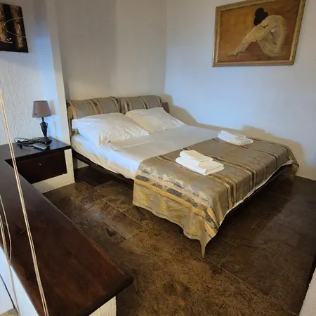 Trogir Apartments *